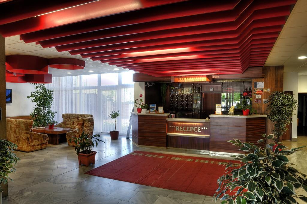 Hotel Slunce Havlíckuv Brod Exterior foto